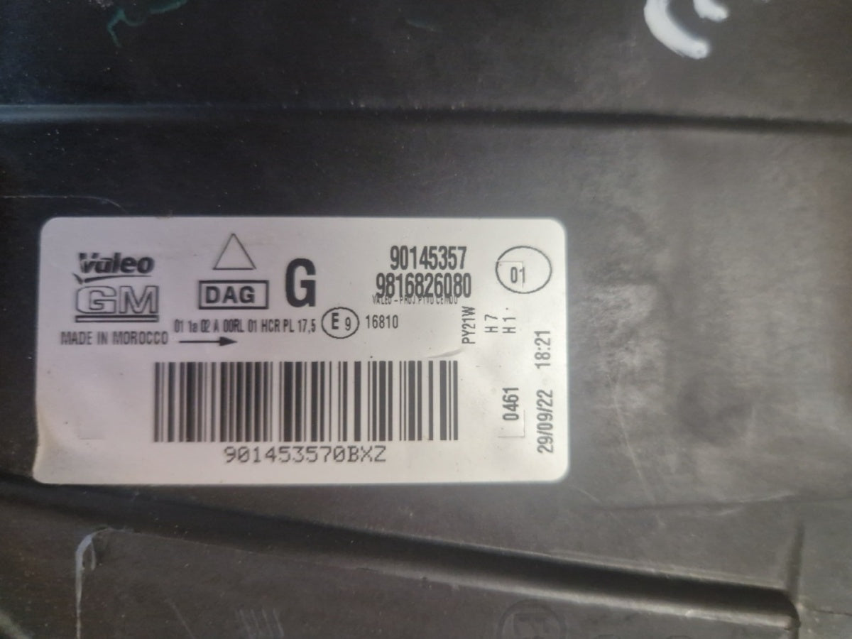 Prednji far Opel Combo E IV halogen Z LED LH lijevi 18-23 9816826080