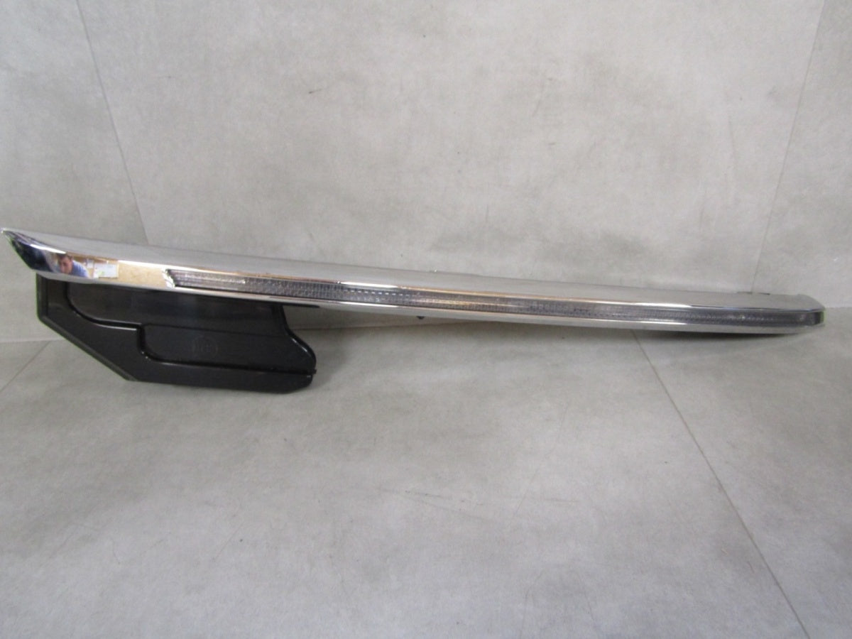 LAMPA LED DRL VOLKSWAGEN TOUAREG III LIFT RH desni 23- 761941056