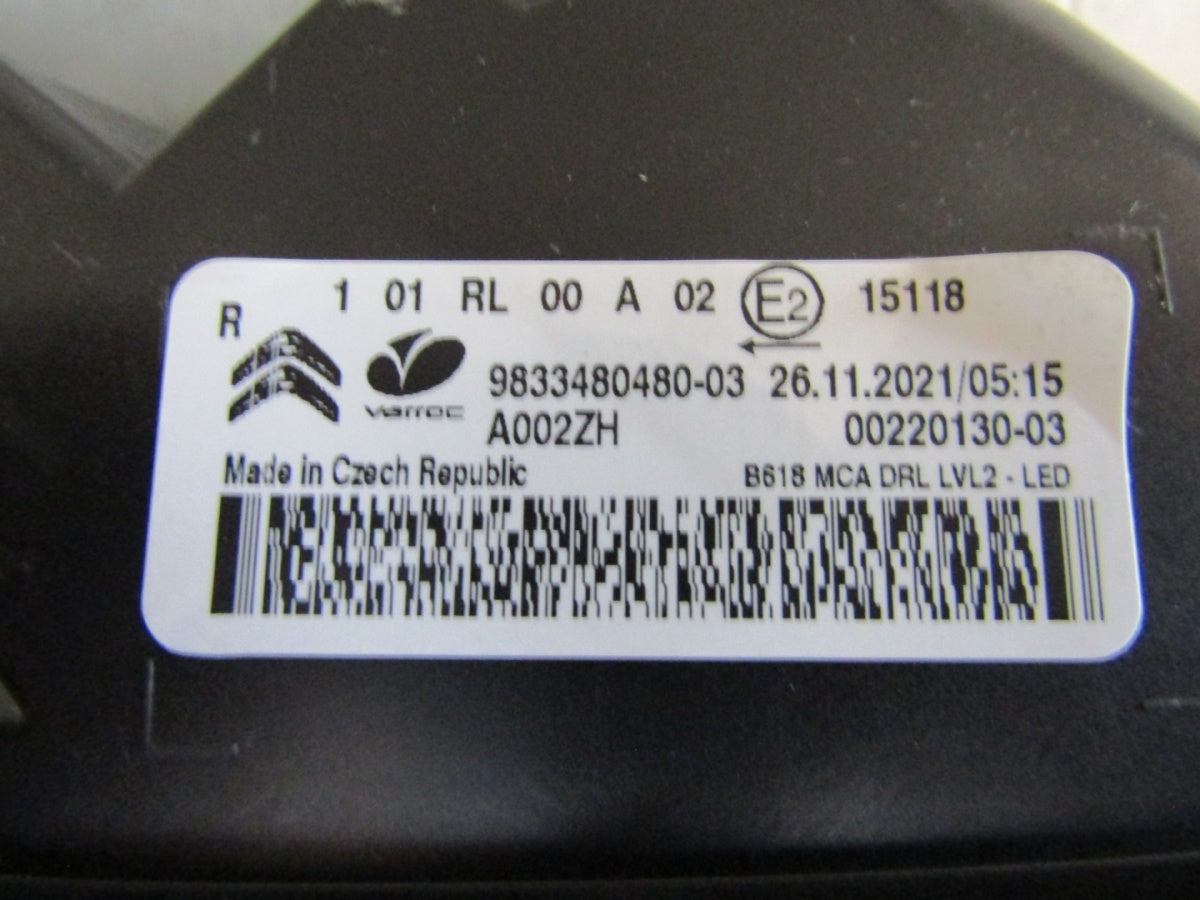 Prednji far CITROEN C3 III LED DRL LIFT 20-24 desni RH 9833480480-03