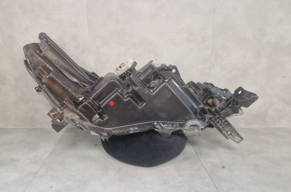 Prednji far TOYOTA HILUX VIII 8 LIFT FULL LED LH lijevi 20-