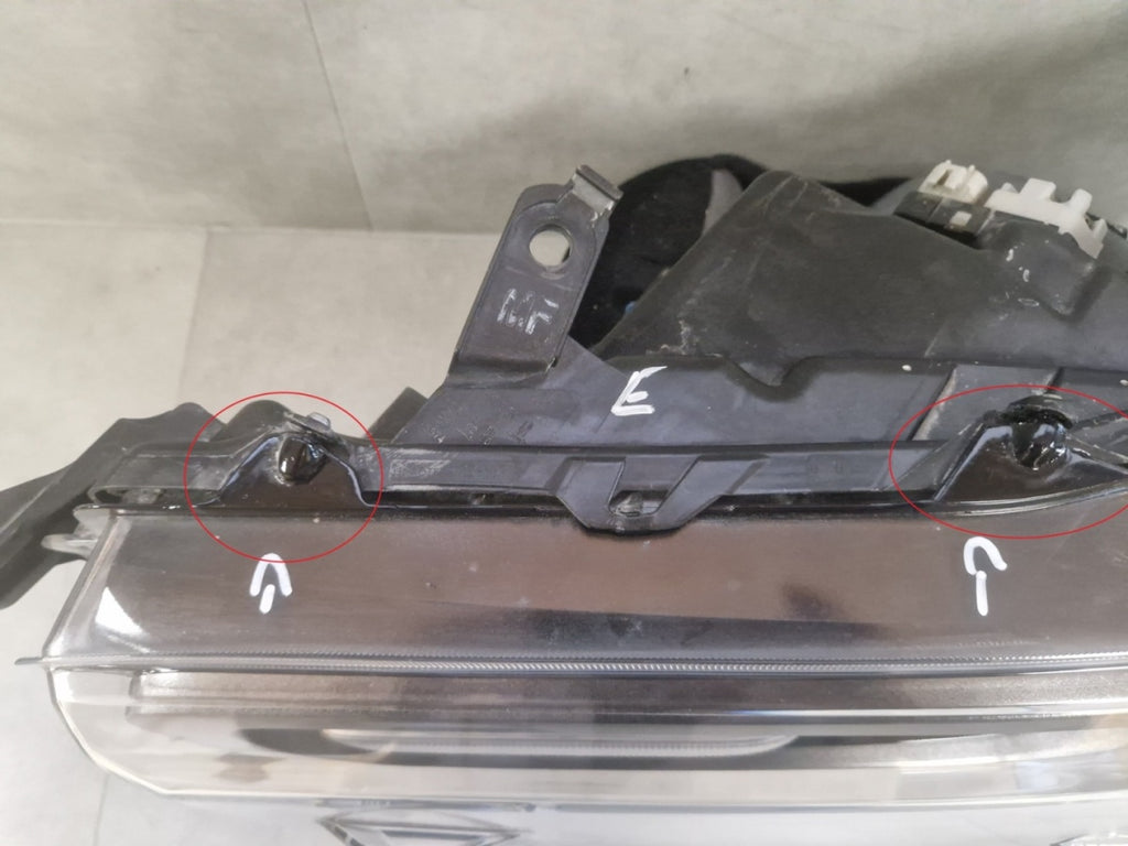 Prednji far TOYOTA HILUX VIII 8 LIFT FULL LED LH lijevi 20-