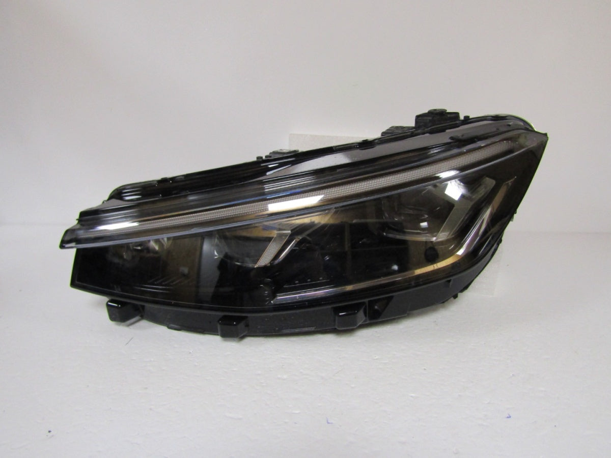 Prednji far VOLKSWAGEN PASSAT B9 FULL LED TOP 23- LH 3J1941035
