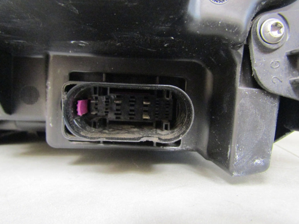 Prednji far VOLVO XC90 II FULL LED ACTIVE HIGH BEAM 14-24 RH desni