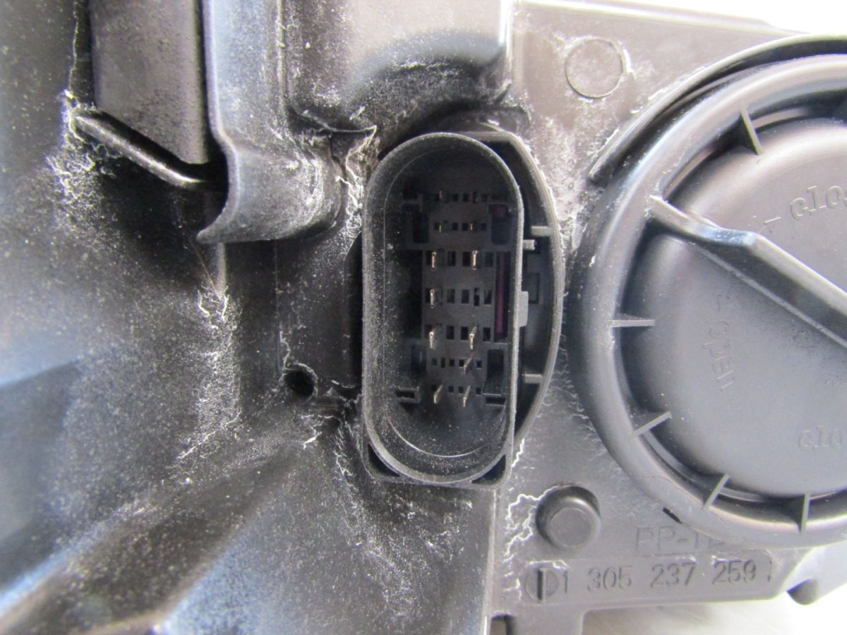 Prednji far SKODA OCTAVIA 3 III xenon zakretni 12-16 LH lijevi