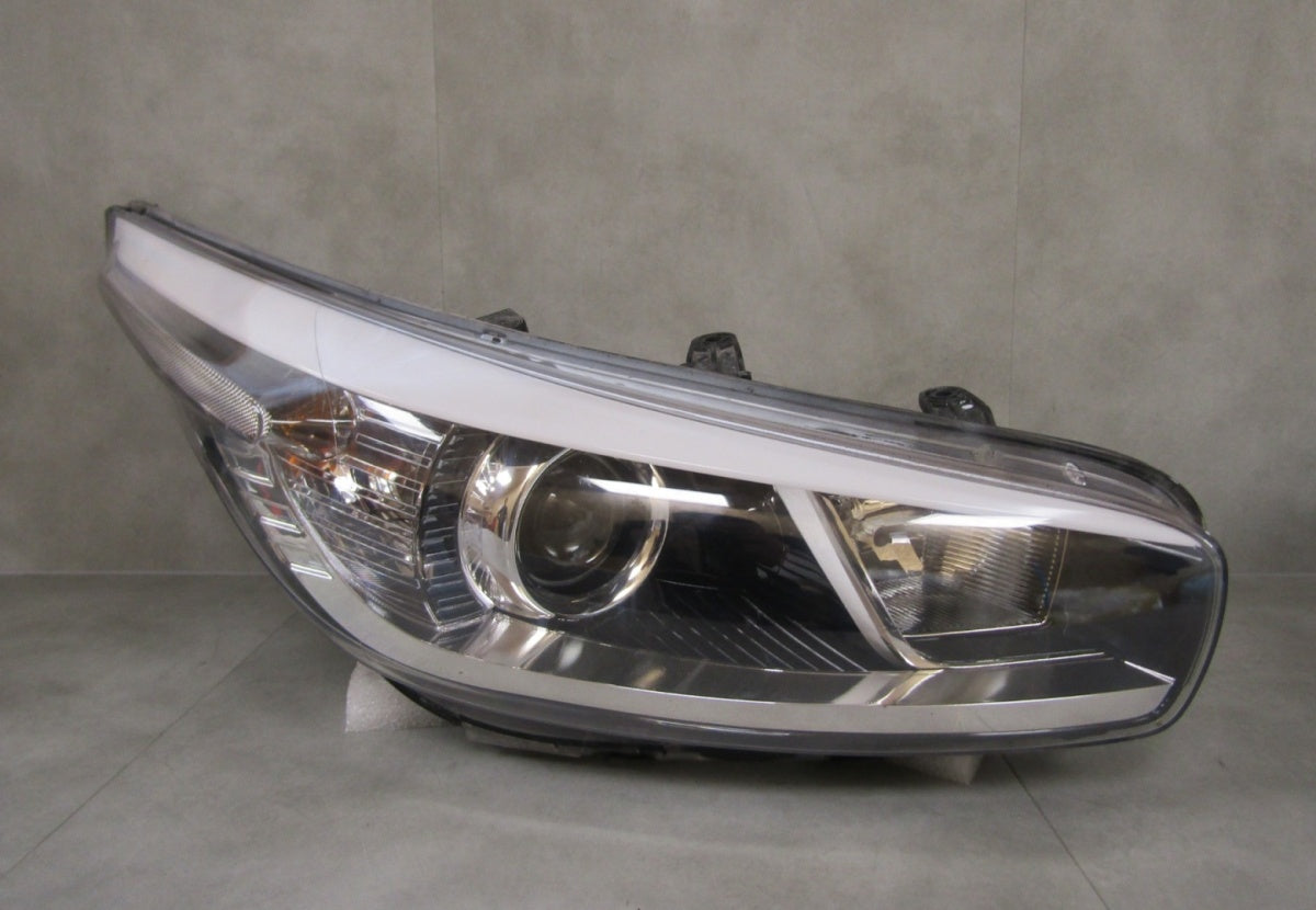 Prednji far KIA CEED 2 II halogen sa sočivom 12-18 RH desni 92102 A2010