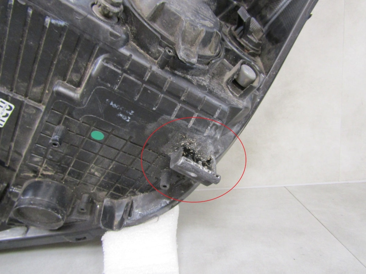 Prednji far KIA CEED 2 II halogen sa sočivom 12-18 RH desni 92102 A2010