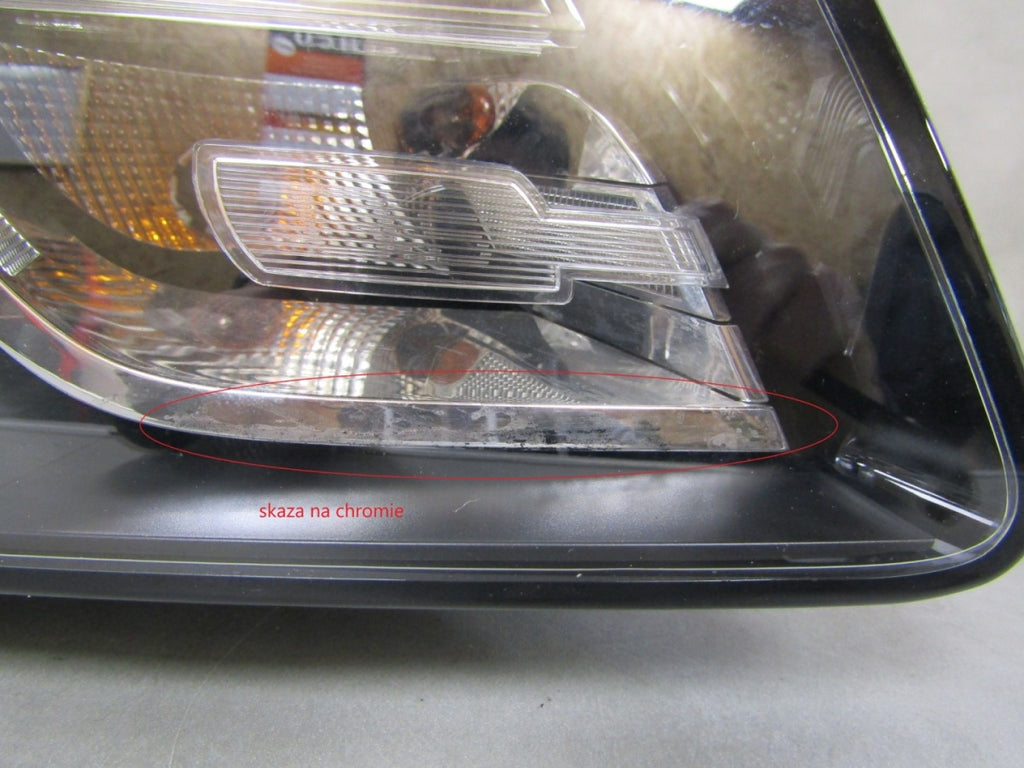 Prednji far AUDI Q5 8R0 08-12 xenon zakretni RH desni