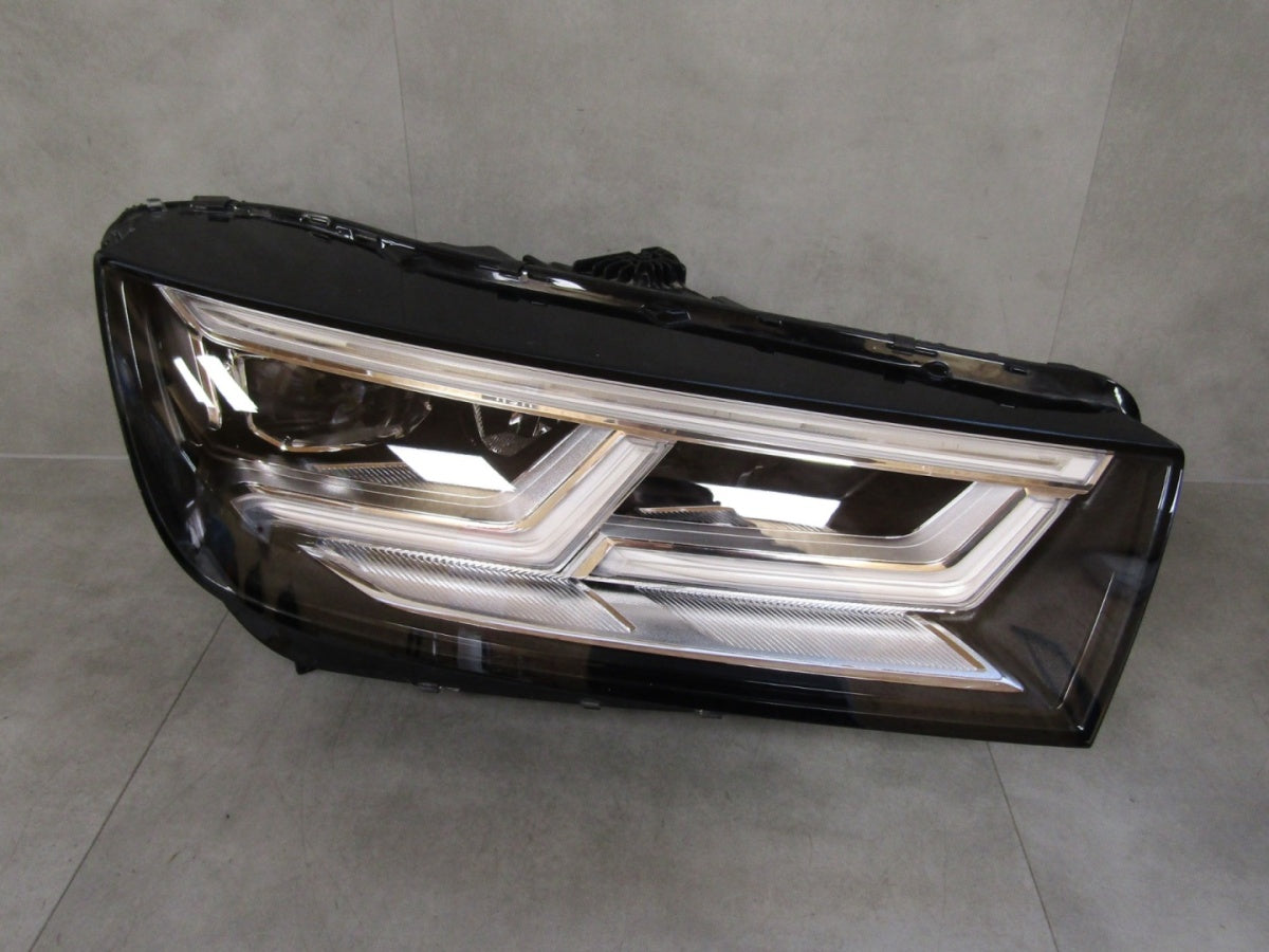 Prednji far Audi Q5 II 80A Full LED RH desni 16-21 80A941034