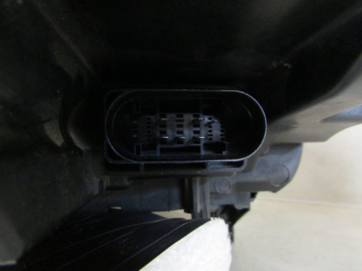 Prednji far Audi Q5 II 80A Full LED RH desni 16-21 80A941034