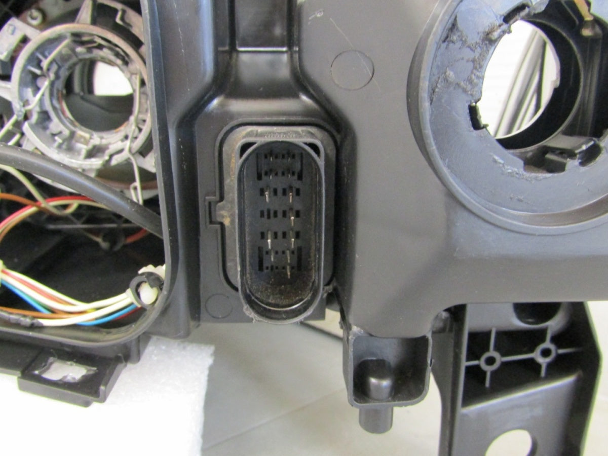 Prednji far AUDI RS6 C6 xenon nezakretni 08-11 RH