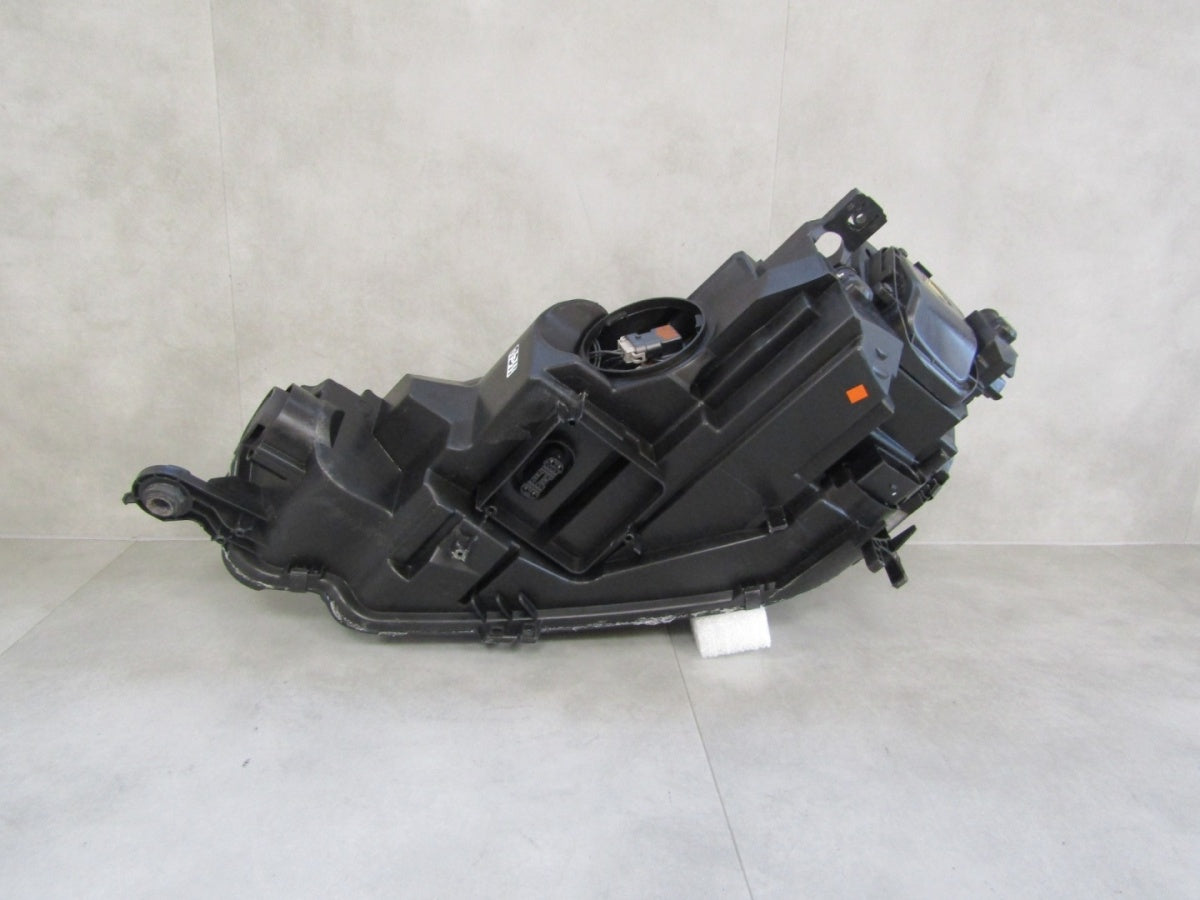 Prednji far AUDI A5 8W6 xenon nezakretni 16-19 8W6941006 RH desni