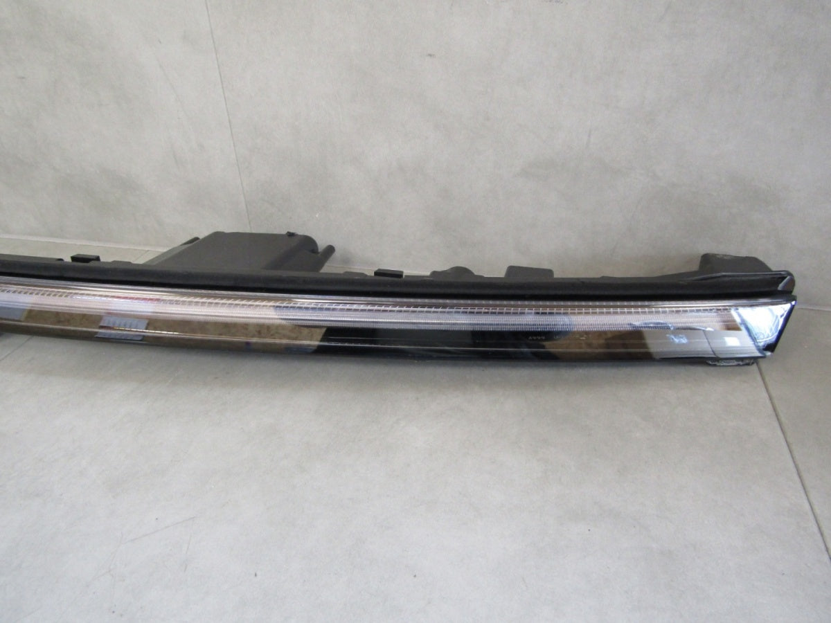 Prednji far BLENDA MERCEDES EQA 243 W243 LED DRL 21- A2439063200