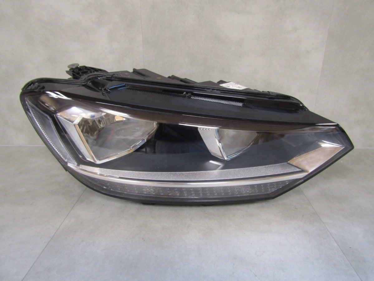 Prednji far VOLKSWAGEN TOURAN III 3 5TB halogen 15- RH desni 5TB906A