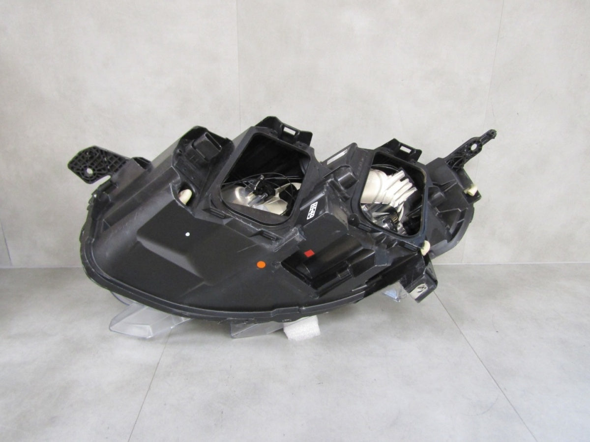 Prednji far CITROEN JUMPY III 3 16-23 VIVARO halogen 19-23 RH desni VARROC