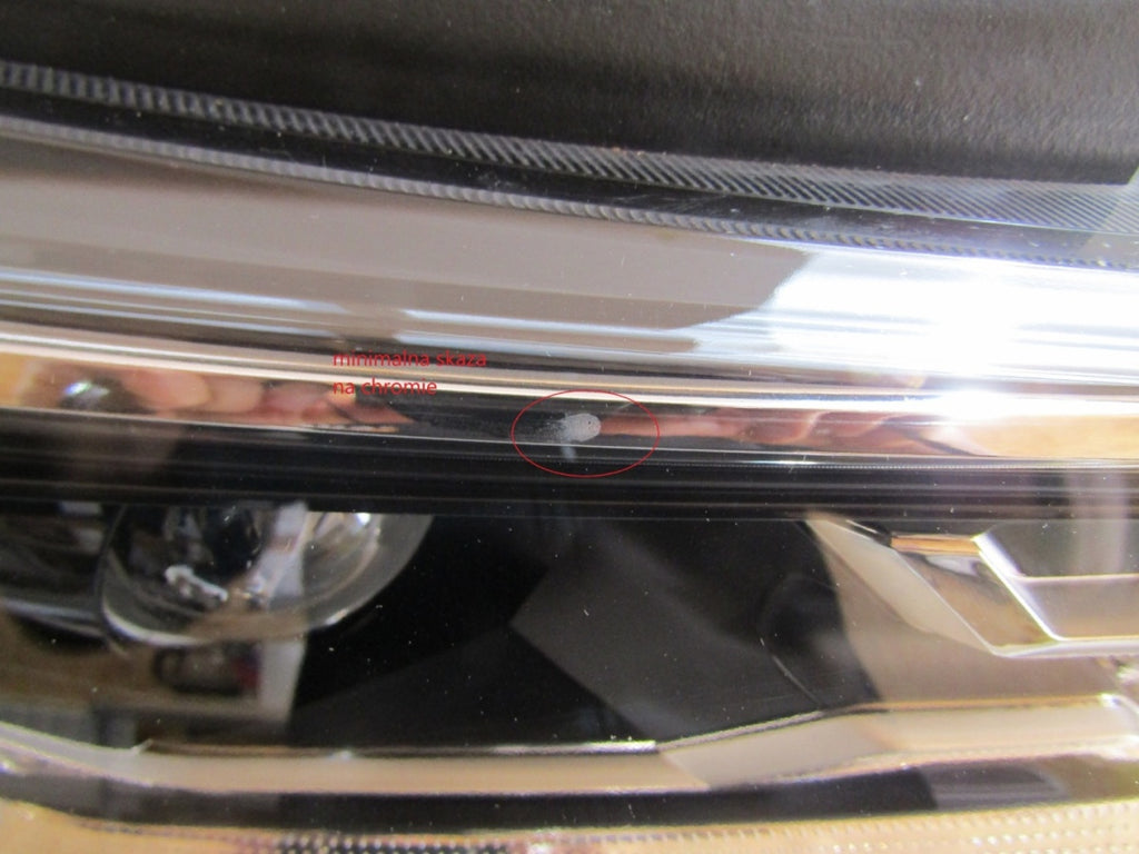 Prednji far TOYOTA RAV4 IV 5 V LED 19-21 RH desni
