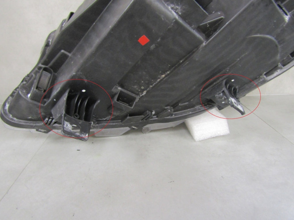 Prednji far MERCEDES SPRINTER W910 W907 halogen 18- RH A9109060100