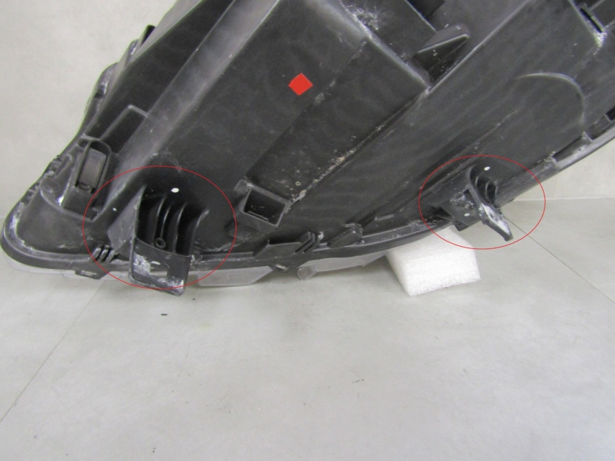 Prednji far MERCEDES SPRINTER W910 W907 halogen 18- RH A9109060100