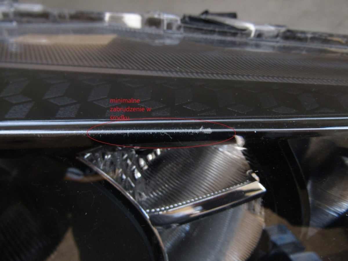 Prednji far TOYOTA YARIS 4 IV halogen sa sočivom 20- / MAZDA 2 22- RH