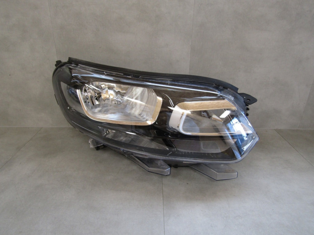 Prednji far CITROEN JUMPY III 3 16-23 VIVARO halogen 19-23 RH 9808567680