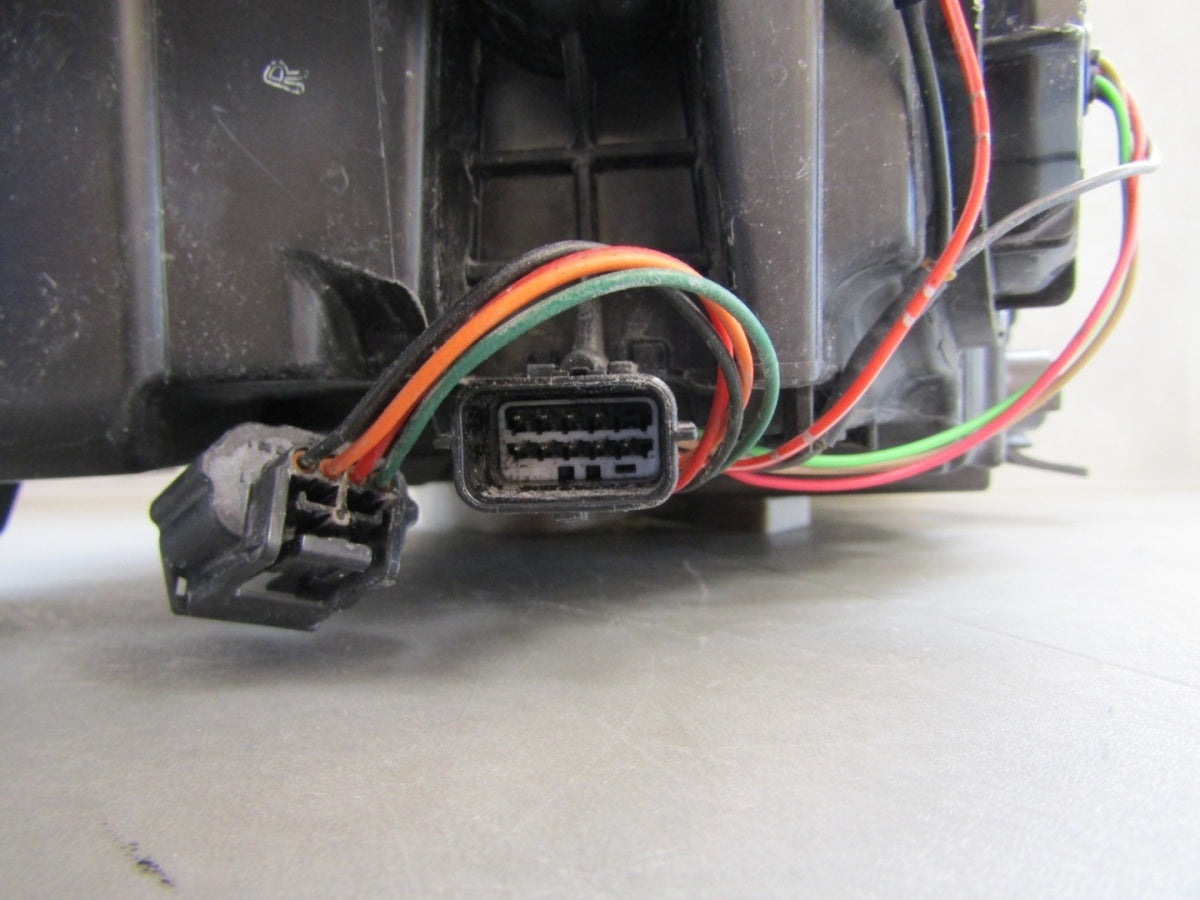 Prednji far NISSAN LEAF I LED LH lijevi 10-17
