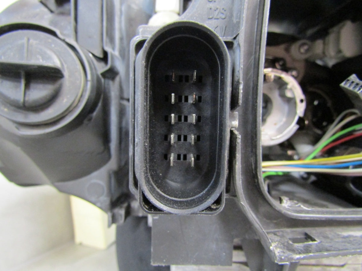 Prednji far AUDI A3 8P xenon 03-08 LH lijevi 8P0941029M