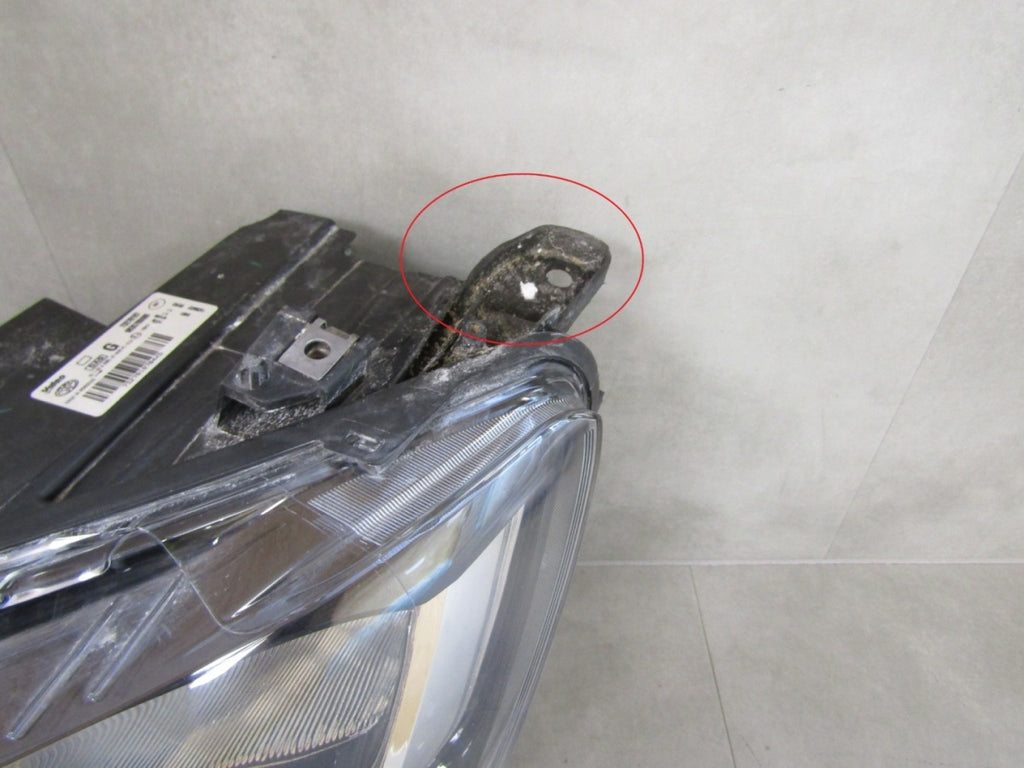 Prednji far TOYOTA PROACE CITY halogen LH lijevi 19- 9835780680