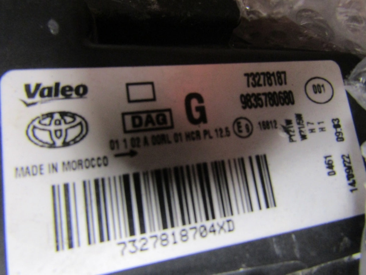 Prednji far TOYOTA PROACE CITY halogen LH lijevi 19- 9835780680