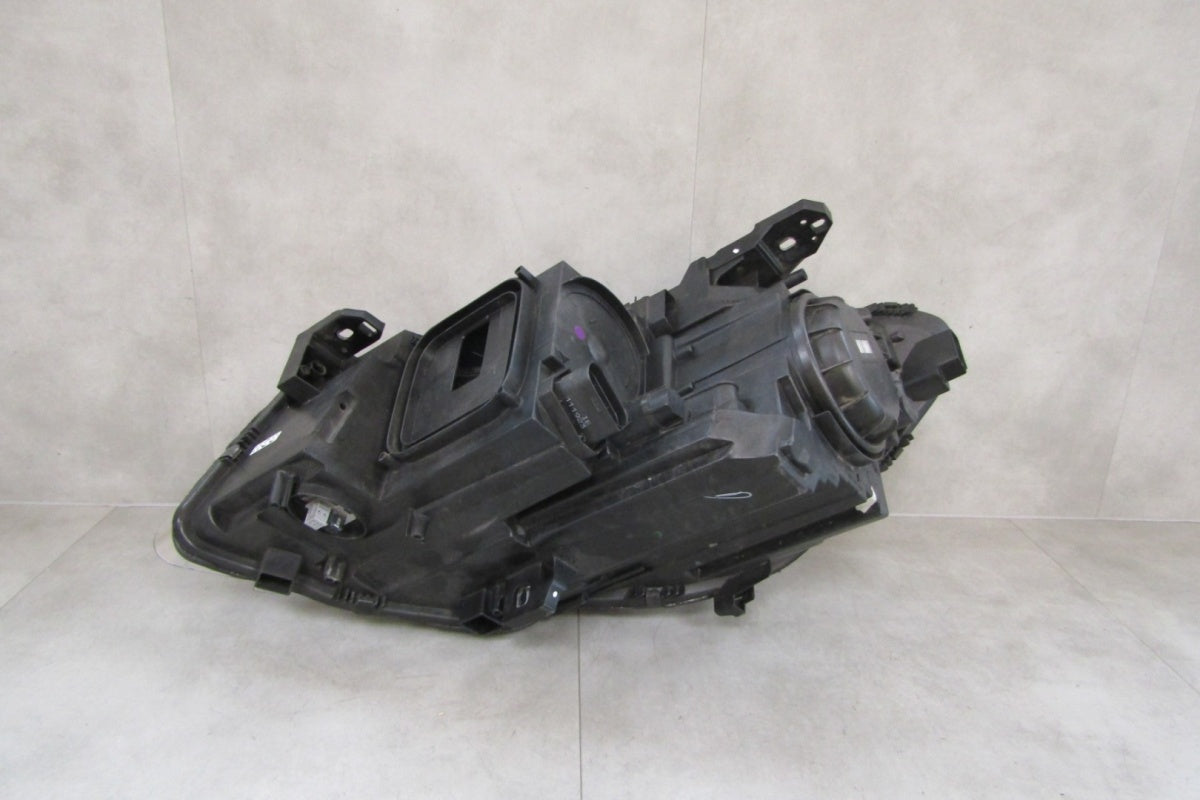 Prednji far MERCEDES CLA W117 xenon nezakretni 13-16 RH A1179065200