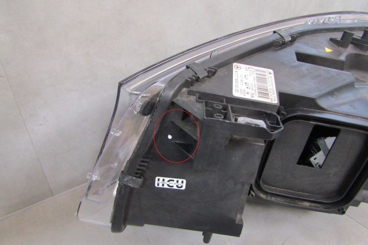Prednji far MERCEDES CLA W117 xenon nezakretni 13-16 RH A1179065200