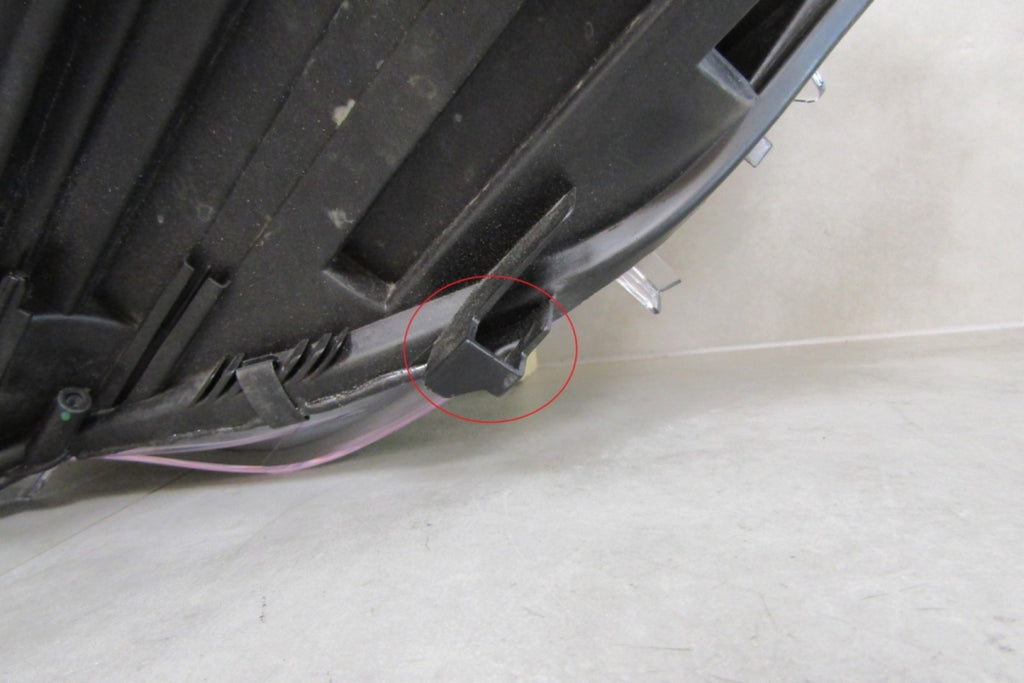 Prednji far MERCEDES CLA W117 xenon nezakretni 13-16 RH A1179065200