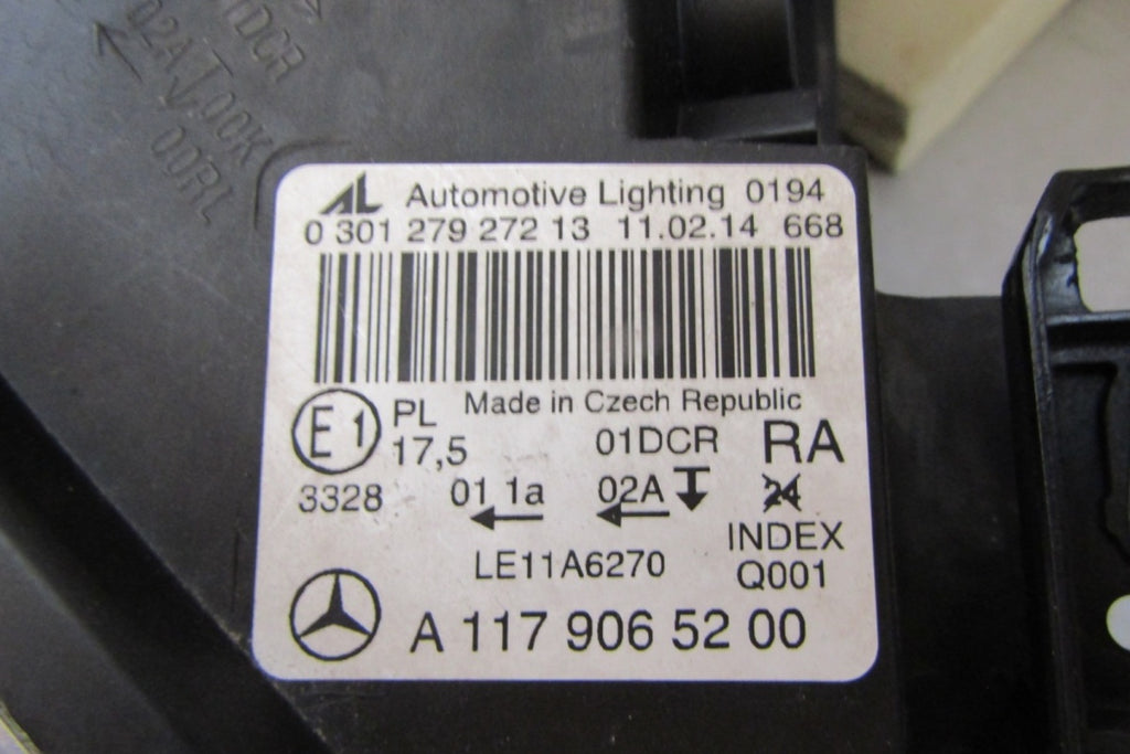 Prednji far MERCEDES CLA W117 xenon nezakretni 13-16 RH A1179065200