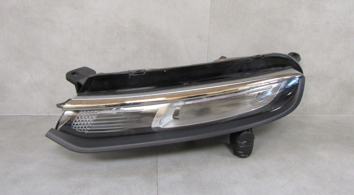Prednji far CITROEN C3 III halogen DRL LIFT 20-24 lijevi LH 9833480580-03