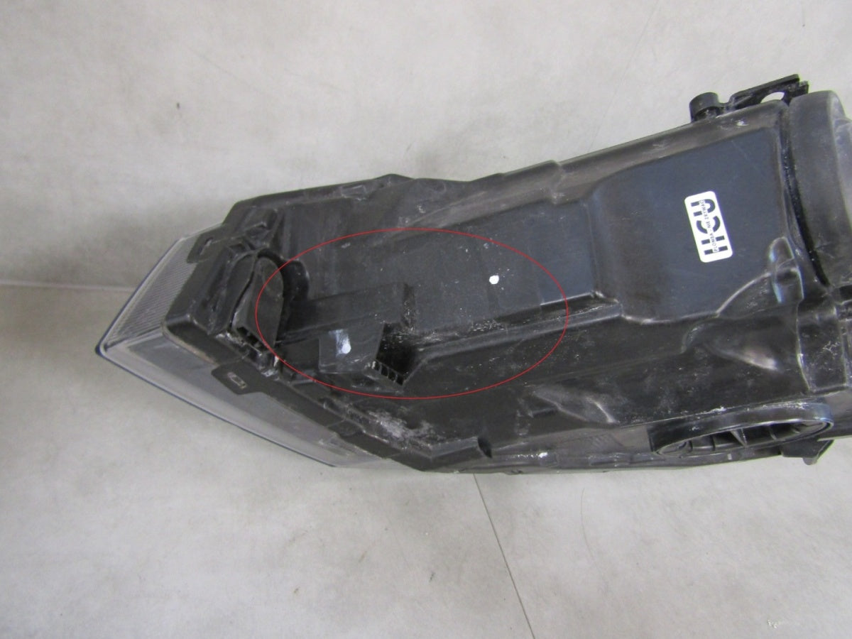 Prednji far VOLKSWAGEN VW POLO 2G halogen 17-20 RH desni 2G1941006