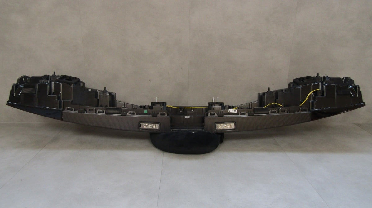 Stop svjetlo NA BLENDA zadnji LED OLED CARBON AUDI Q8 SQ8 RSQ8 LIFT 23- 4M8 945 095 BK