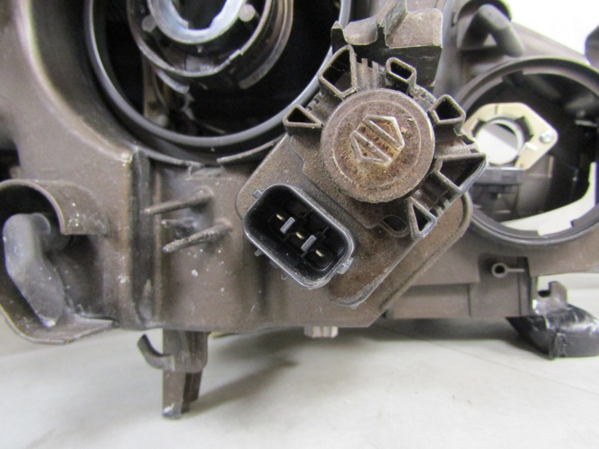 Prednji far MAZDA 3 BM halogen sa sočivom 16-18 LIFT LH lijevi