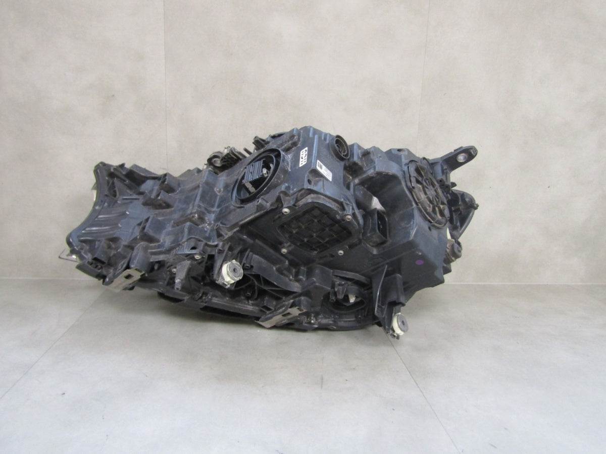Prednji far BMW 7 G11 G12 LASER 15-19 RH desni 7465606-01