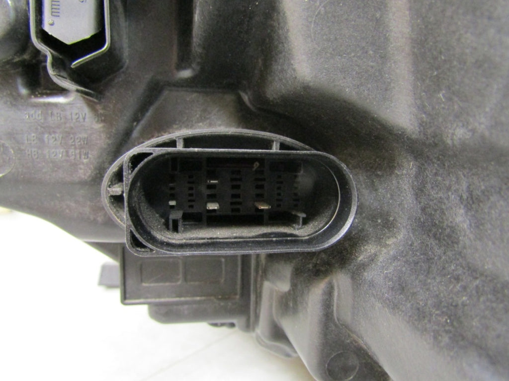Prednji far SKODA OCTAVIA IV FULL LED 19-24 RH desni 5E4941016A