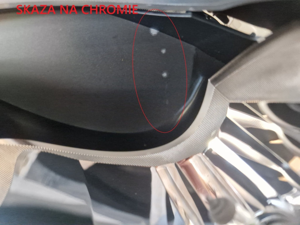 Prednji far AUDI A1 8X0 halogen 10-14 desni RH 8X0941004
