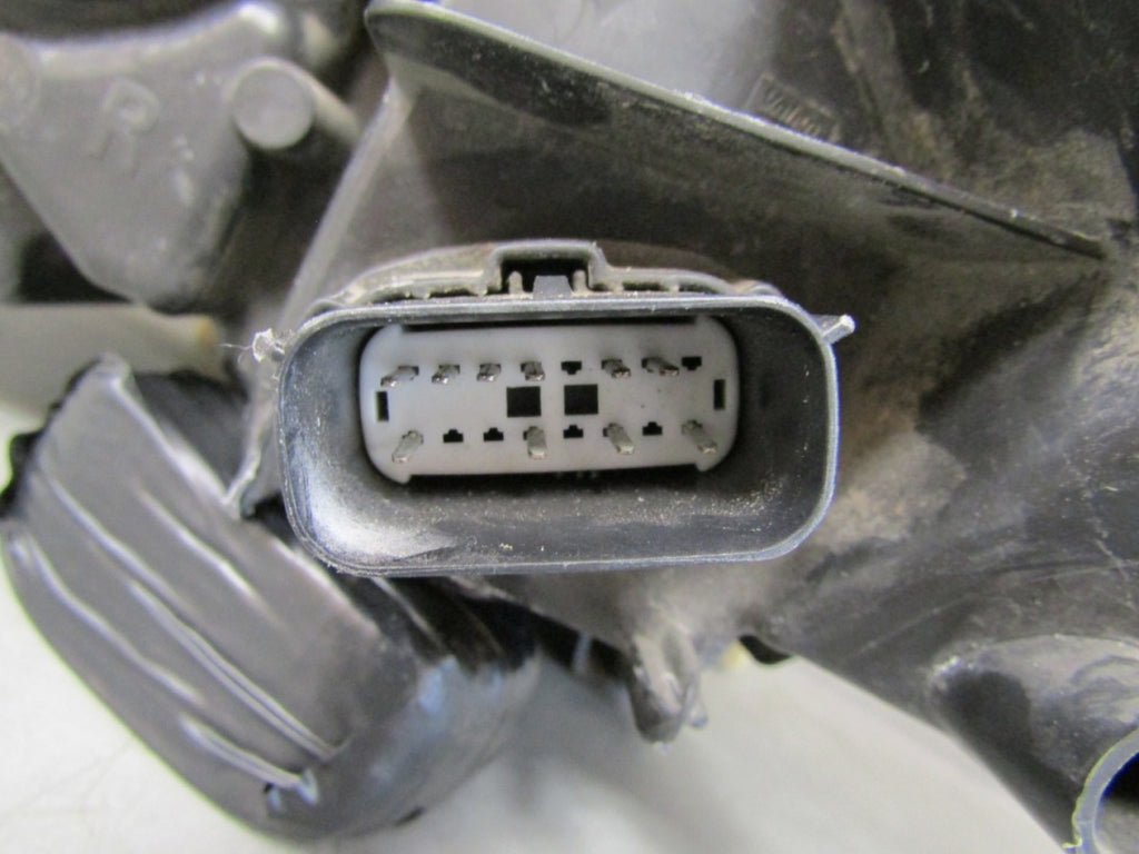 Prednji far FORD MONDEO MK5 halogen sa sočivom RH 14-19 DS73-13W029-AE