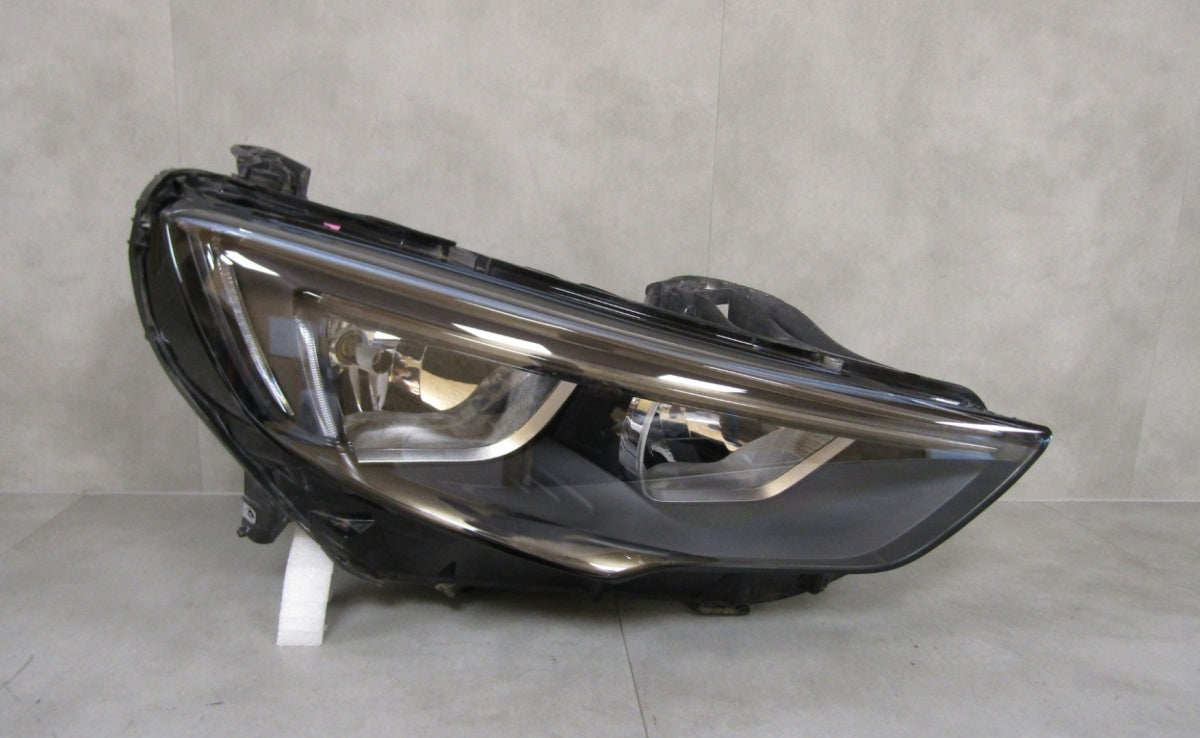 Prednji far OPEL INSIGNIA B halogen Z LED RH desni 17-20 39154595