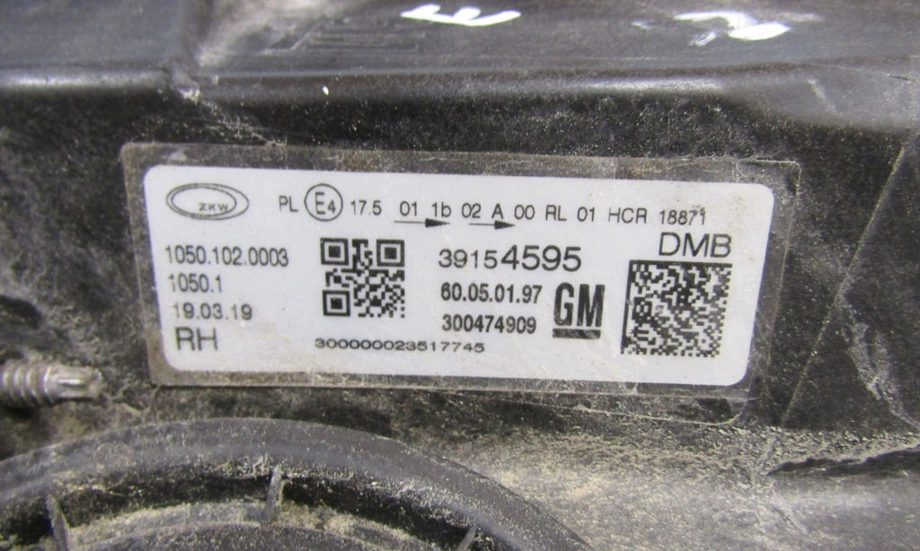Prednji far OPEL INSIGNIA B halogen Z LED RH desni 17-20 39154595