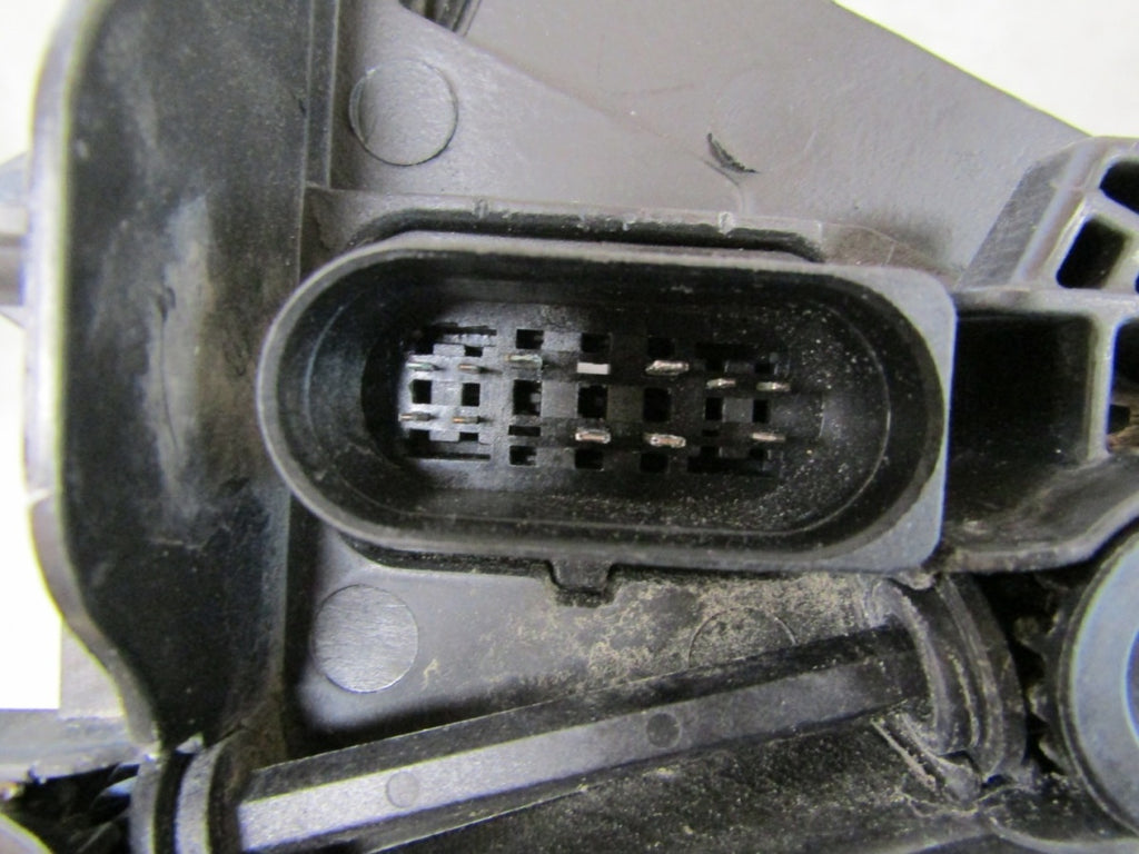 Prednji far Audi Q7 4L LIFT xenon zakretni 09-15 RH desni