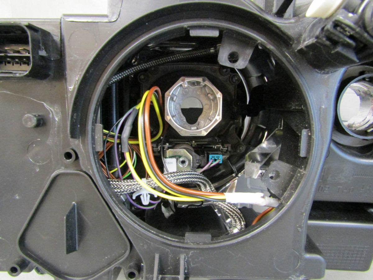 Prednji far BMW X3 F25 xenon nezakretni 10-14 RH desni 7276992