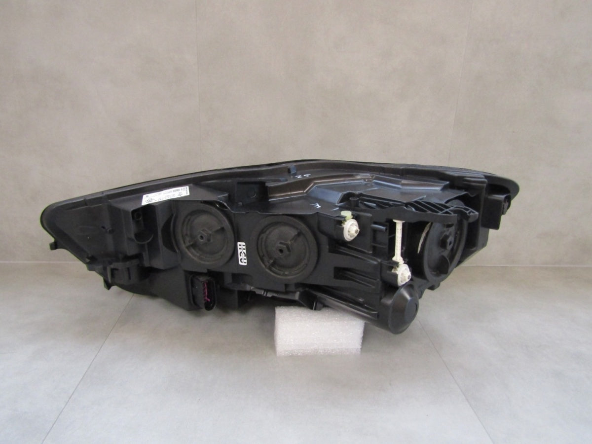 Prednji far AUDI A6 C7 LIFT xenon nezakretni 14-18 RH 4G0941044F