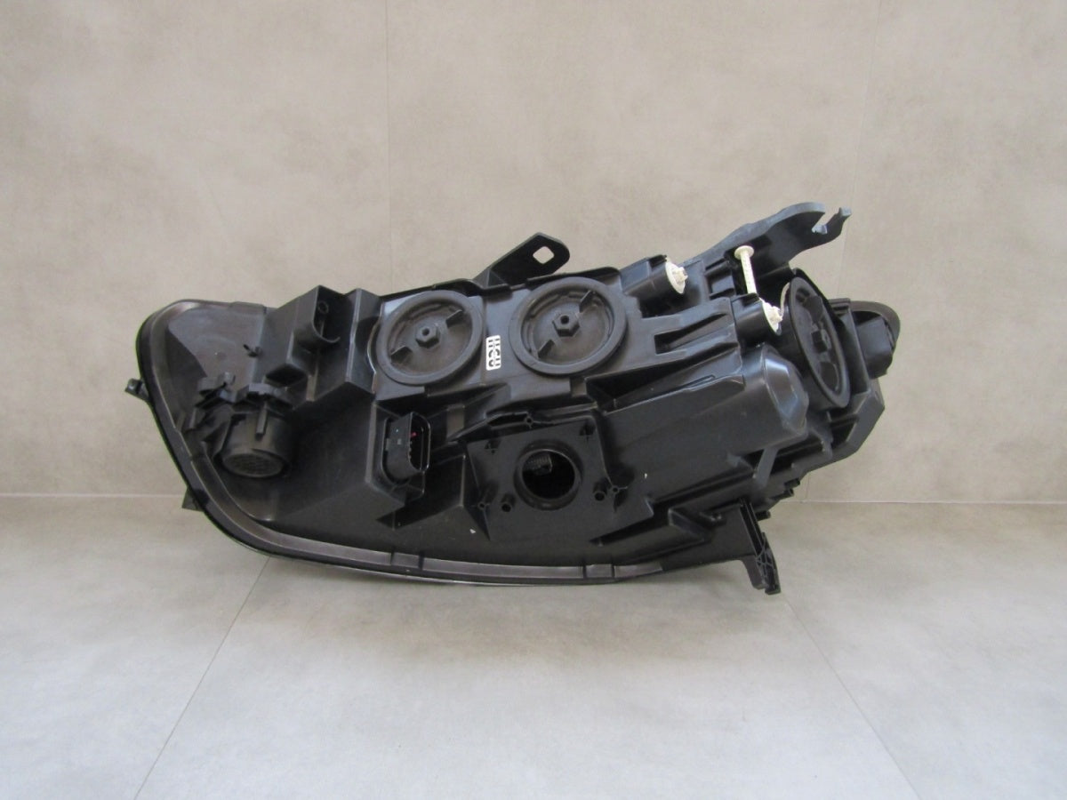 Prednji far AUDI A6 C7 LIFT xenon nezakretni 14-18 RH 4G0941044F