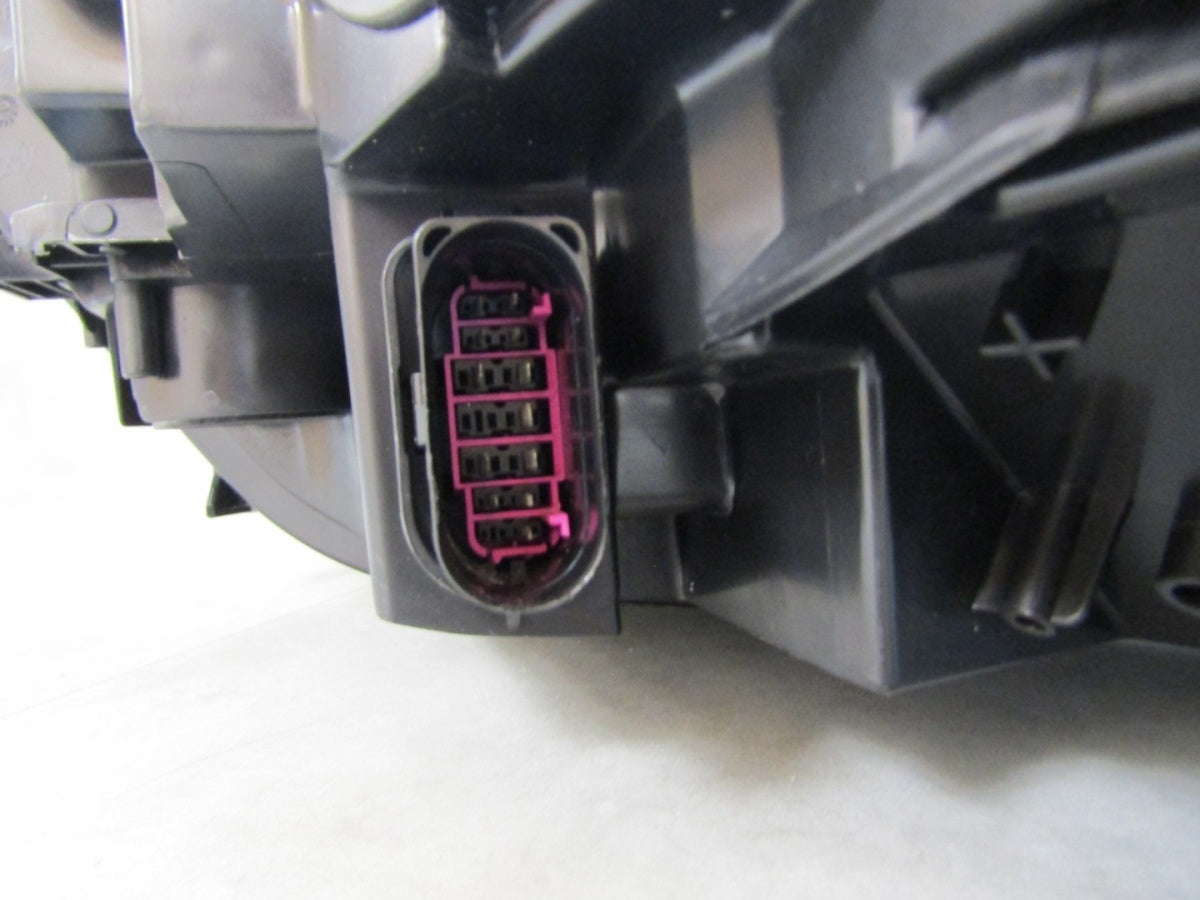Prednji far AUDI A6 C7 LIFT xenon nezakretni 14-18 RH 4G0941044F