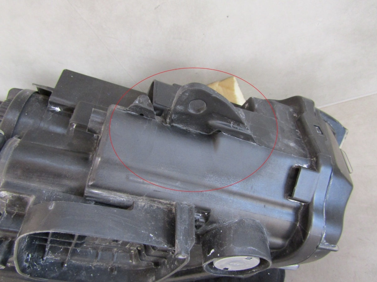 Prednji far OPEL CROSSLAND X ZWYKŁA17-20 LH 462161423