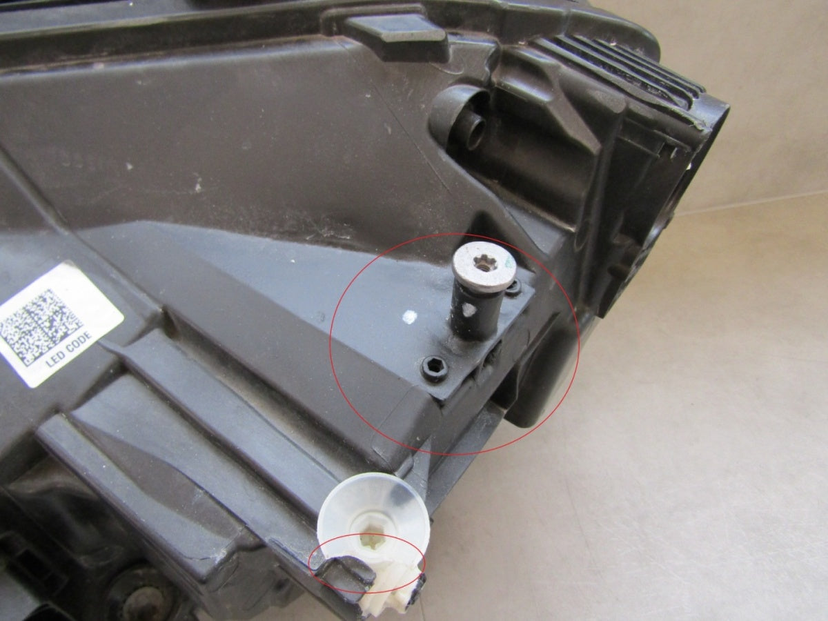 Prednji far MERCEDES GLB 247 FULL LED MULTIBEAM RH desni 19-23 A2479060206
