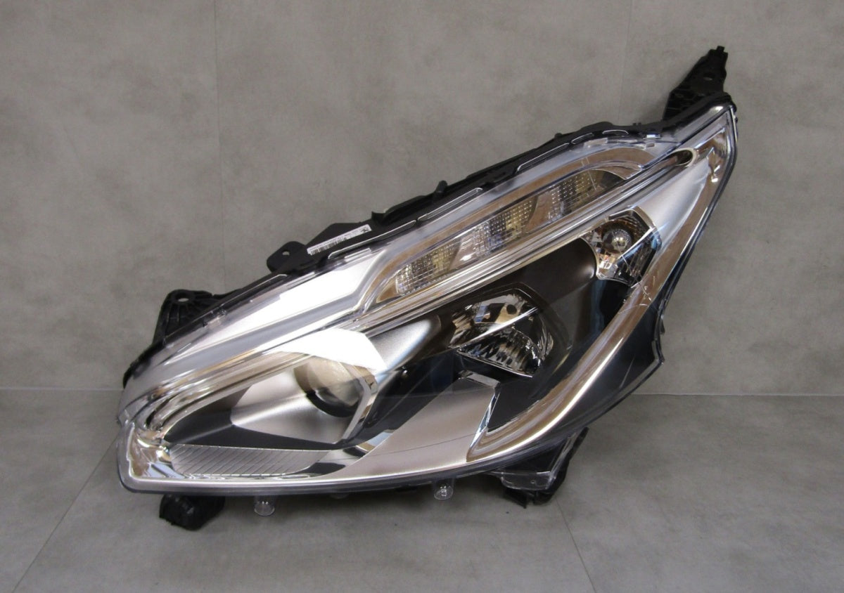 Prednji far PEUGEOT 208 I LIFT halogen sa sočivom + LED 15-19 LH lijevi 9810805780