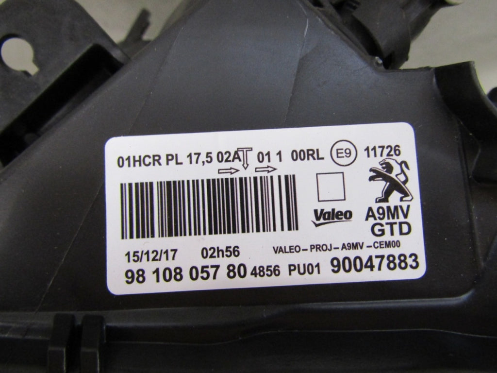 Prednji far PEUGEOT 208 I LIFT halogen sa sočivom + LED 15-19 LH lijevi 9810805780